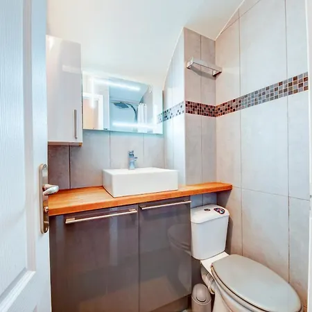 Studio Atypique Proche Canal Saint-martin *